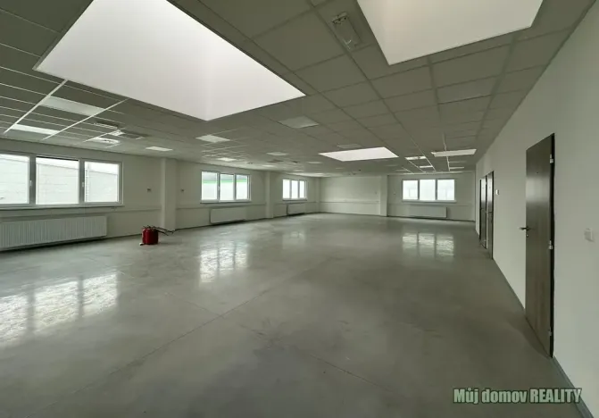 Pronájem výrobních prostor, Praha - Hostivař, K pérovně, 1100 m2