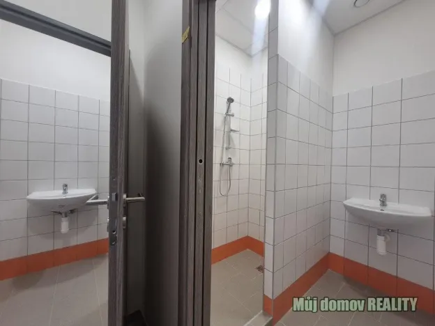 Pronájem výrobních prostor, Praha - Hostivař, K pérovně, 1100 m2