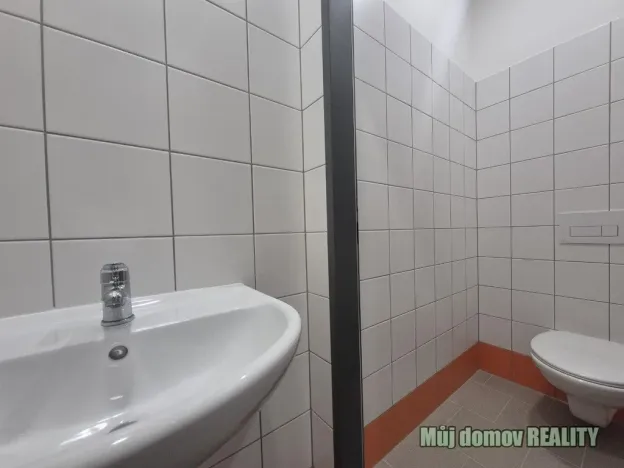 Pronájem výrobních prostor, Praha - Hostivař, K pérovně, 1100 m2