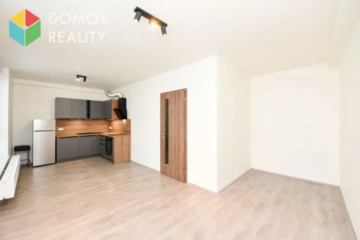 Pronájem bytu 1+kk, Beroun, Nepilova, 39 m2