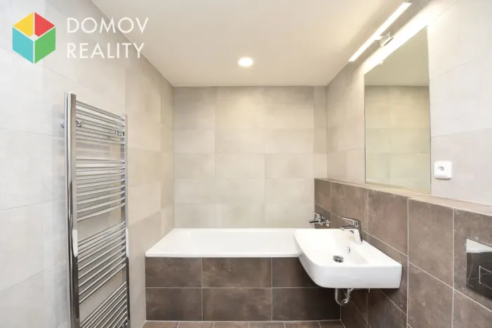 Pronájem bytu 1+kk, Beroun, Nepilova, 39 m2