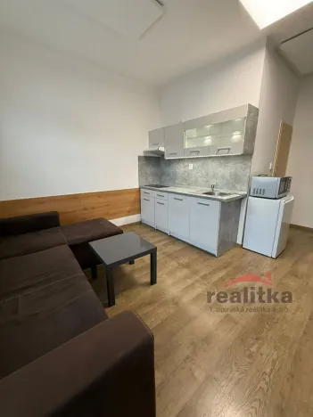 Pronájem bytu 2+kk, Opava - Předměstí, Pekařská, 32 m2