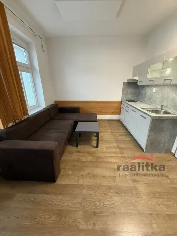 Pronájem bytu 2+kk, Opava - Předměstí, Pekařská, 32 m2