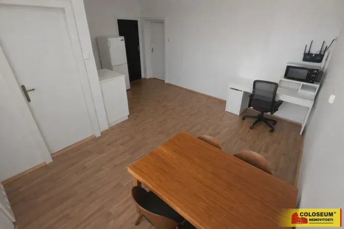 Pronájem bytu 2+kk, Brno - Židenice, 46 m2