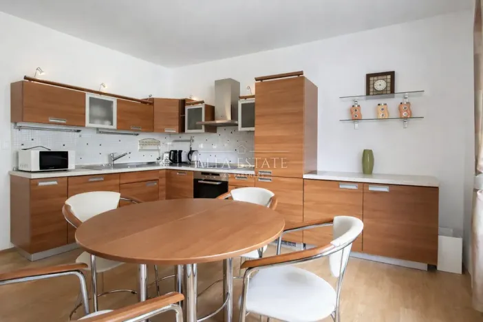 Pronájem bytu 3+1, Karlovy Vary, Mariánskolázeňská, 108 m2