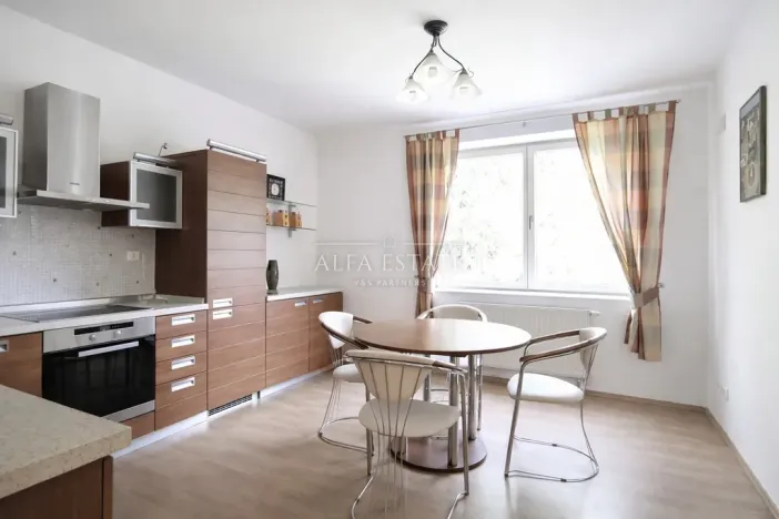 Pronájem bytu 3+1, Karlovy Vary, Mariánskolázeňská, 108 m2