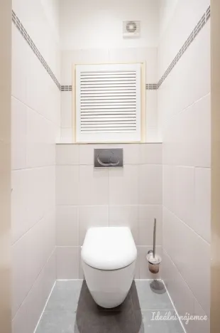 Pronájem bytu 1+1, Praha - Háje, Schulhoffova, 29 m2