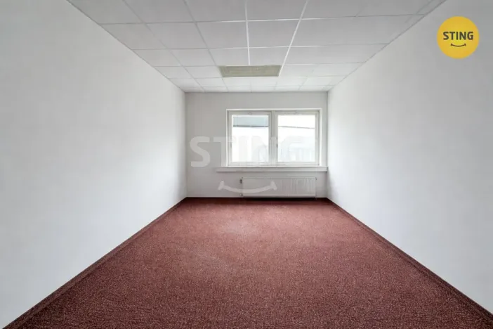 Pronájem kanceláře, Pardubice, S. K. Neumanna, 18 m2