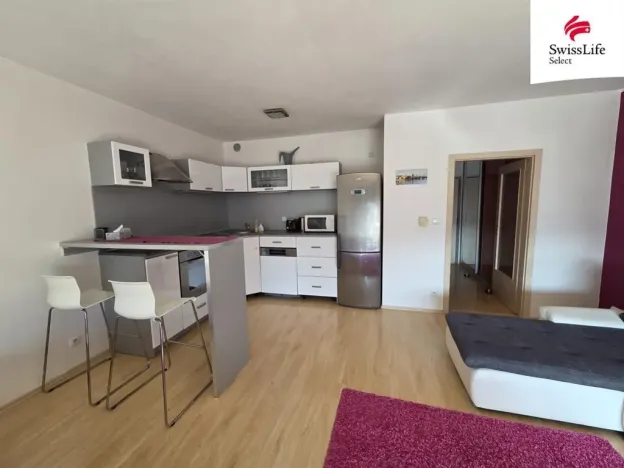 Pronájem bytu 1+kk, Praha - Vysočany, Na Harfě, 43 m2