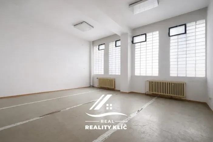 Prodej komerční nemovitosti, Kopřivnice, Obránců míru, 1402 m2