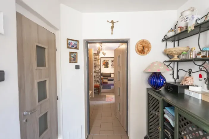 Prodej rodinného domu, Polepy - Okna, 211 m2