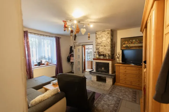 Prodej rodinného domu, Polepy - Okna, 211 m2