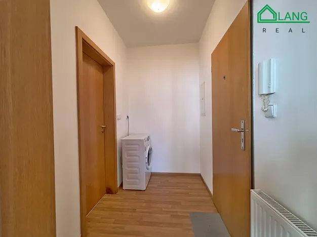 Pronájem bytu 1+kk, Brno, Křídlovická, 31 m2