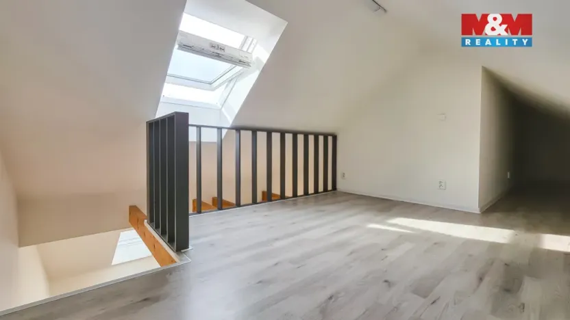 Pronájem bytu 3+kk, Kladno, Komenského, 50 m2