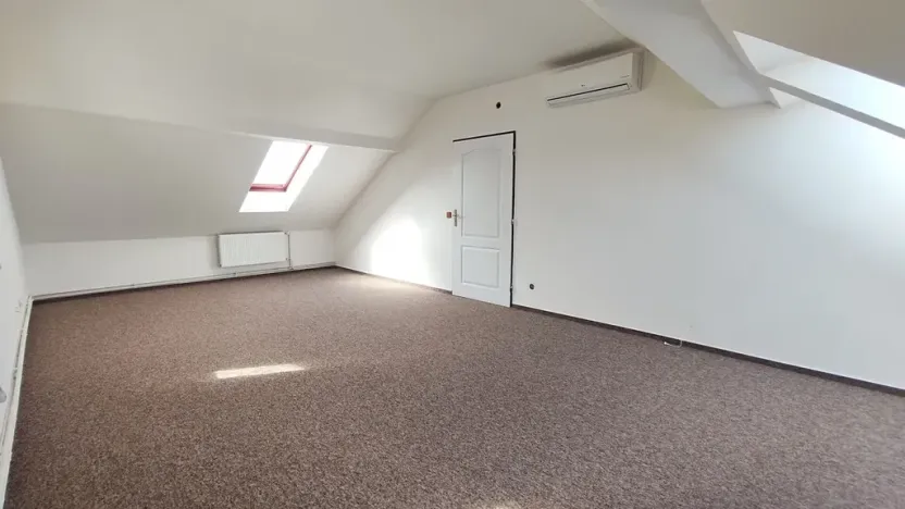 Pronájem bytu 3+1, Ostrava, Daliborova, 160 m2