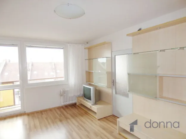 Pronájem bytu 3+1, Praha, Proutěná, 71 m2