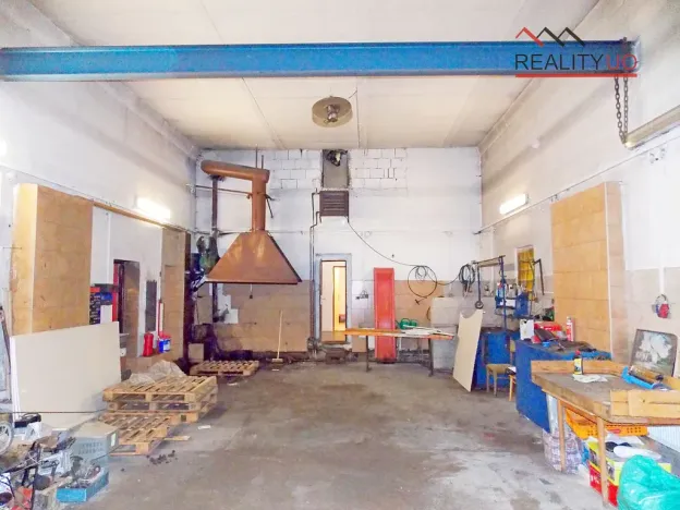 Prodej výrobních prostor, Ostrov, 190 m2