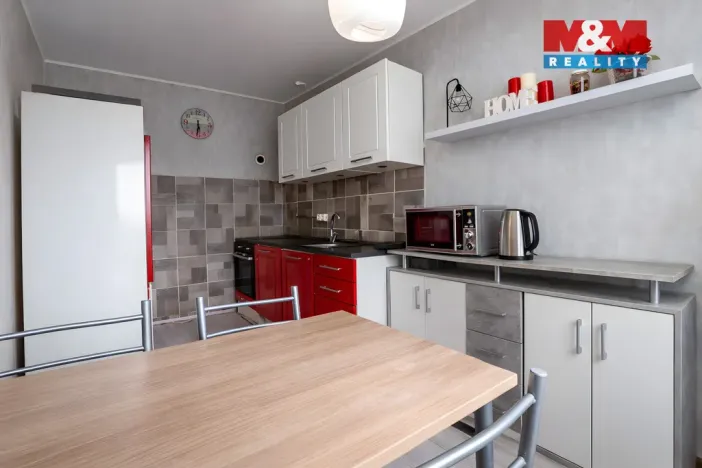 Prodej bytu 4+1, Teplice - Prosetice, Pod hvězdárnou, 76 m2