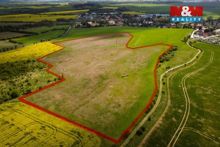 Prodej komerčního pozemku, Tachlovice, 37972 m2