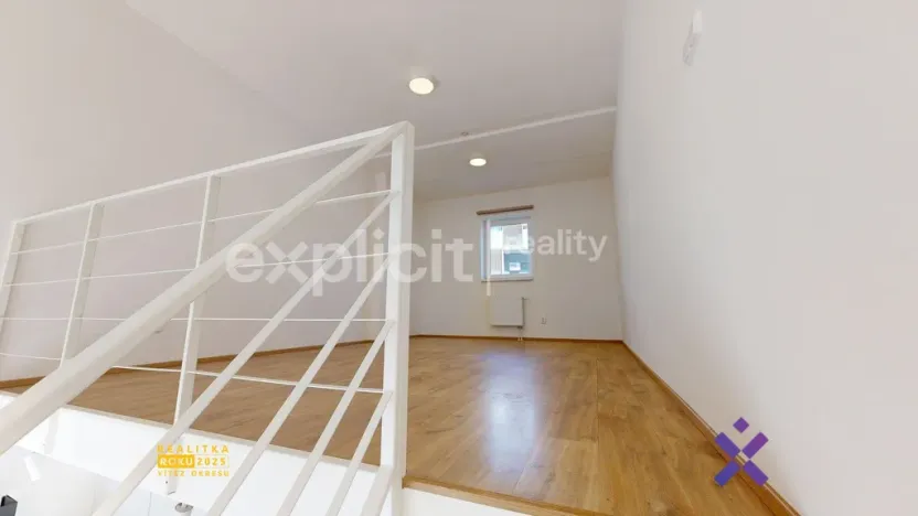 Pronájem bytu 2+kk, Zlín, Hřebíčkova, 42 m2