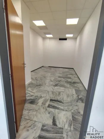 Pronájem skladu, Brno, Hudcova, 200 m2