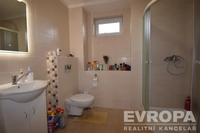 Prodej rodinného domu, Zásmuky - Nesměň, 72 m2