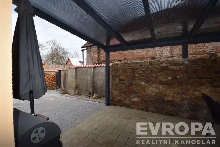 Prodej rodinného domu, Zásmuky - Nesměň, 72 m2