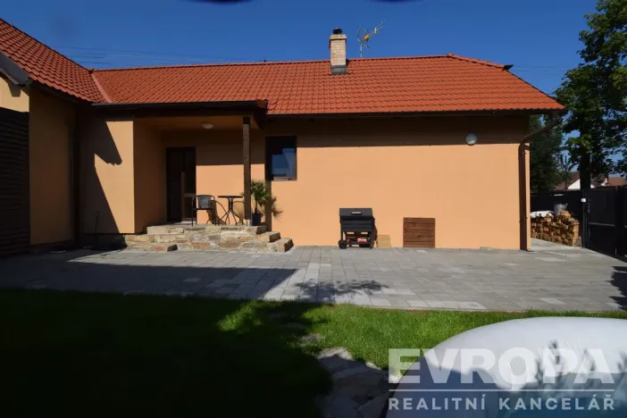 Prodej rodinného domu, Zásmuky - Nesměň, 72 m2