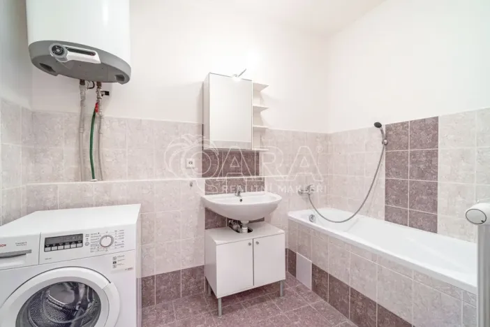 Prodej bytu 1+kk, Holubice - Kozinec, Buková, 40 m2