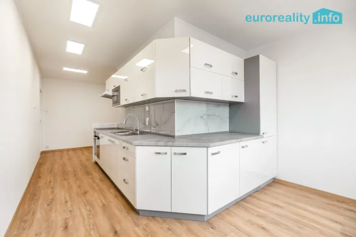 Prodej bytu 3+1, Doksy, Pražská, 64 m2