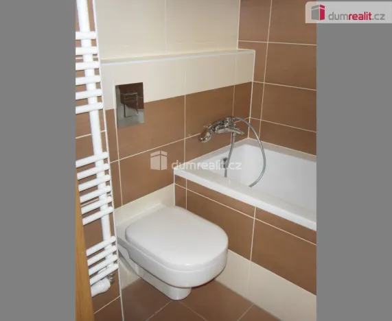 Pronájem bytu 1+kk, Praha - Dolní Počernice, Za luhem, 25 m2