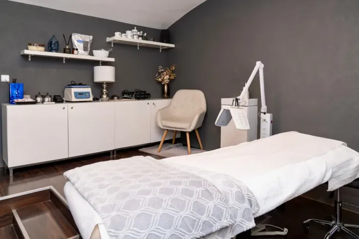 Pronájem obchodního prostoru, Praha - Vinohrady, Korunní, 136 m2