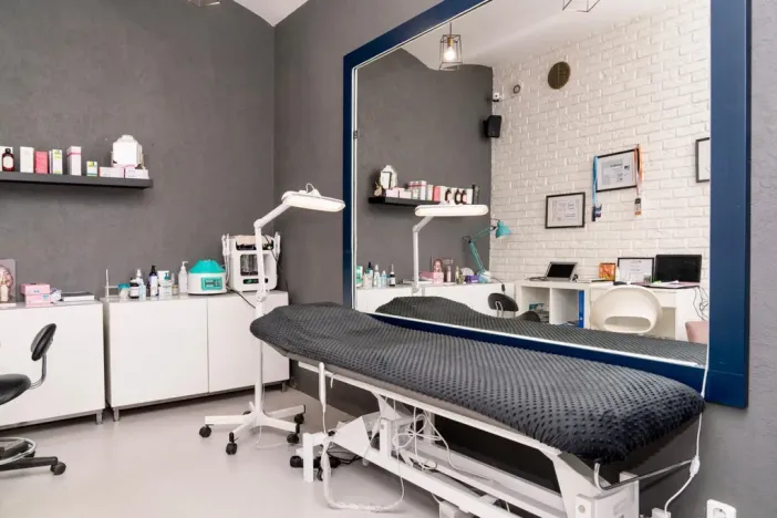 Pronájem obchodního prostoru, Praha - Vinohrady, Korunní, 136 m2