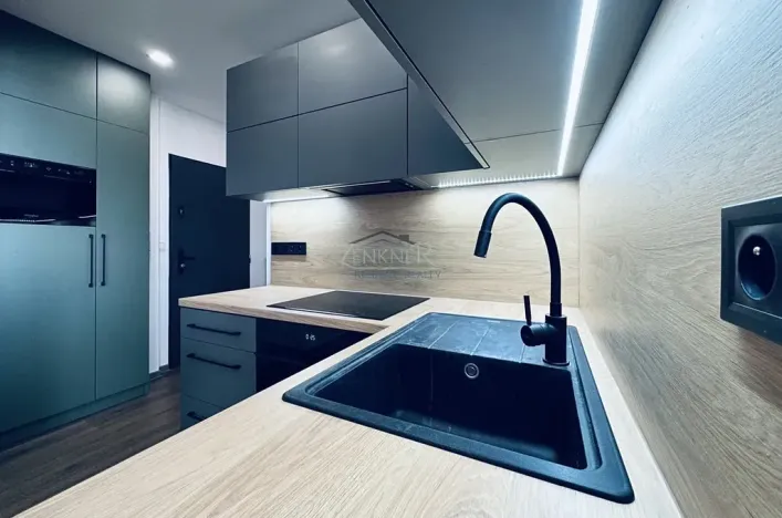 Pronájem bytu 2+kk, Kolín, Nerudova, 34 m2