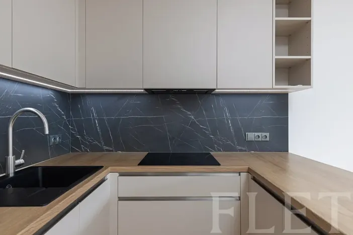 Pronájem bytu 2+kk, Praha - Smíchov, Luciana Blagy, 55 m2