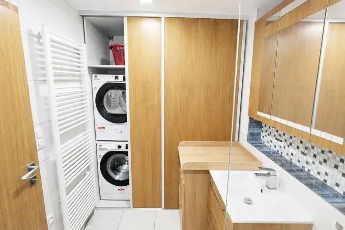 Pronájem bytu 3+kk, Praha - Karlín, Molákova, 72 m2