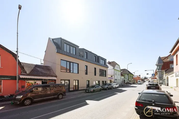 Pronájem ordinace, Praha - Vinoř, Mladoboleslavská, 92 m2