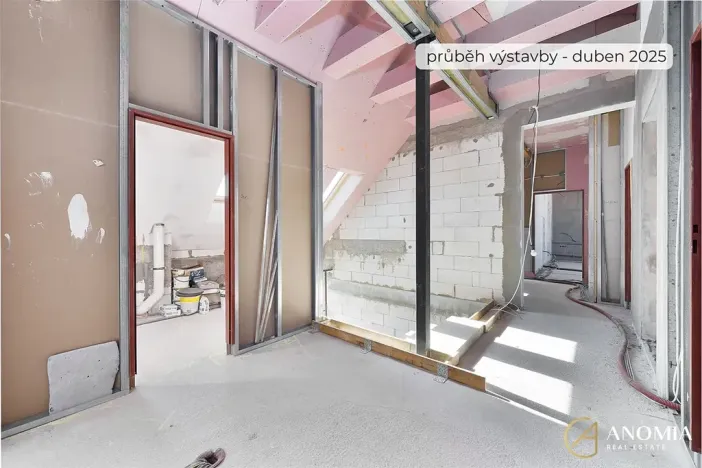 Pronájem ordinace, Praha - Vinoř, Mladoboleslavská, 305 m2