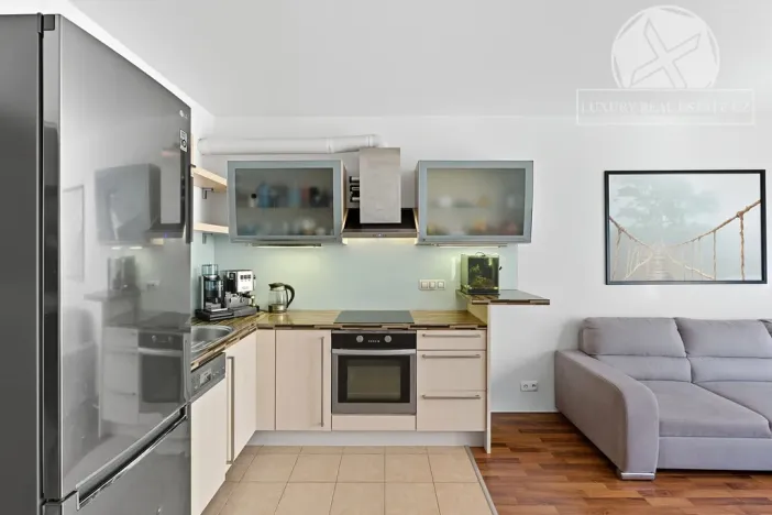 Prodej bytu 2+kk, Praha - Malešice, Prorektorská, 50 m2