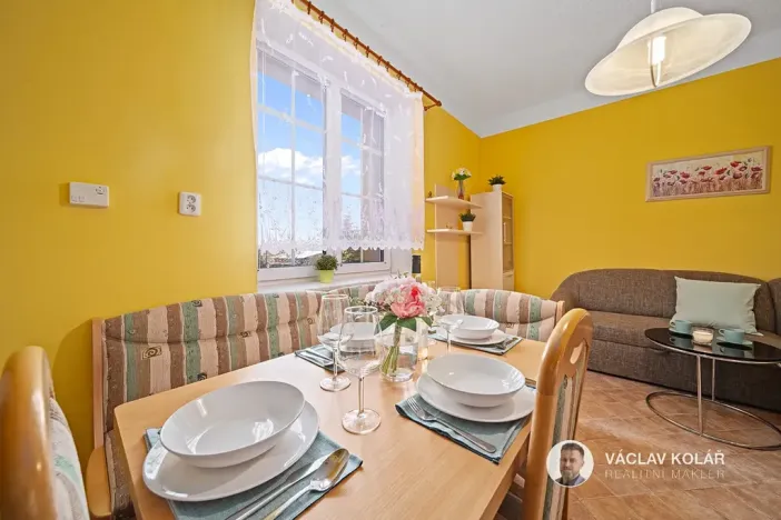 Prodej bytu 2+kk, Hořice, Husova, 43 m2