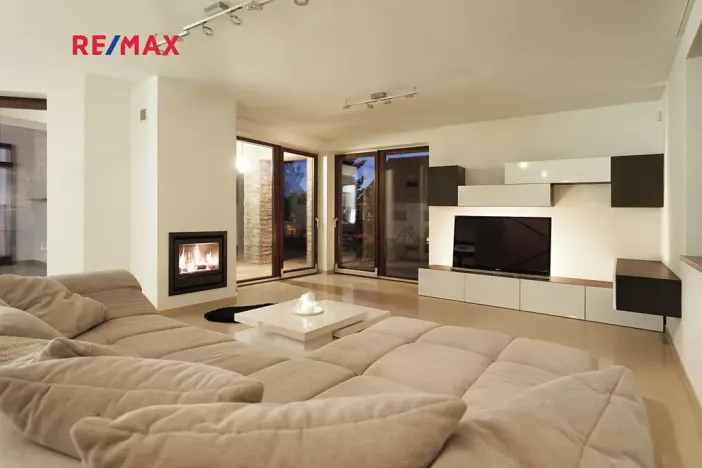 Prodej rodinného domu, Říčany, Tulipánová, 260 m2