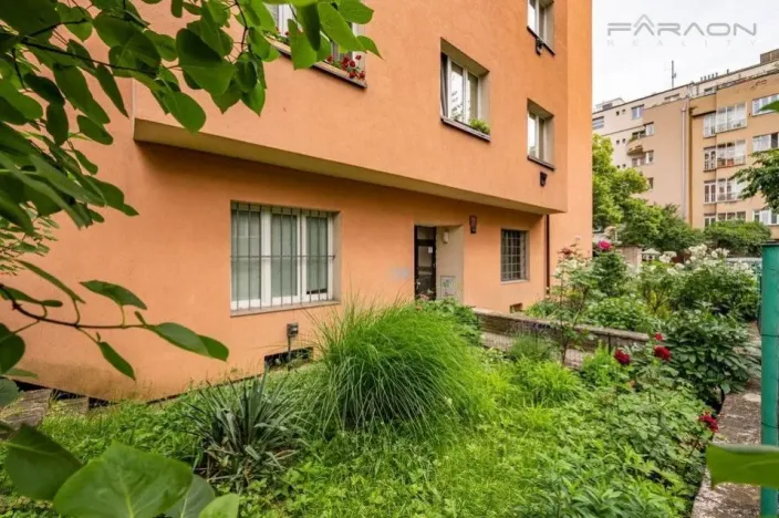 Pronájem bytu 2+kk, Praha - Vršovice, 28. pluku, 48 m2