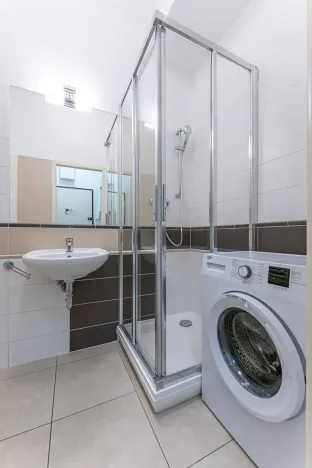 Pronájem bytu 1+kk, Praha - Vinohrady, V Horní Stromce, 22 m2