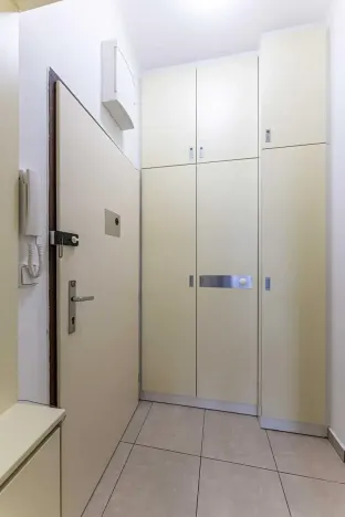 Pronájem bytu 1+kk, Praha - Vinohrady, V Horní Stromce, 22 m2