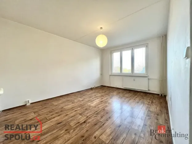 Prodej bytu 2+1, Chomutov, Pod Břízami, 52 m2