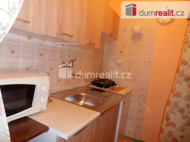 Pronájem bytu 1+kk, Praha - Strašnice, U hranic, 34 m2