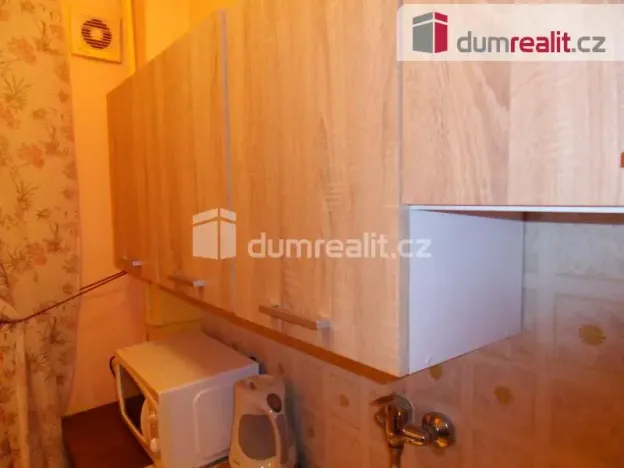 Pronájem bytu 1+kk, Praha - Strašnice, U hranic, 34 m2