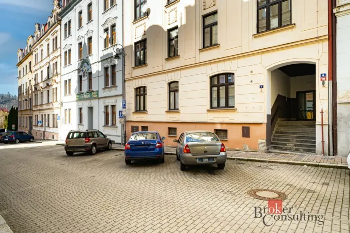 Prodej atypického bytu, Karlovy Vary, Raisova, 121 m2