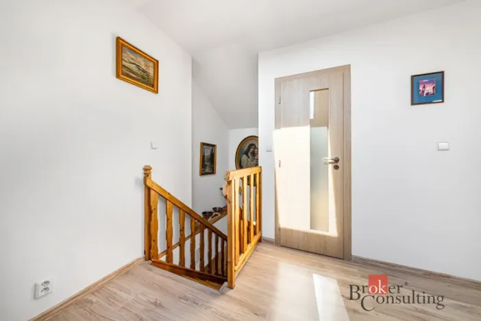 Prodej atypického bytu, Karlovy Vary, Raisova, 121 m2