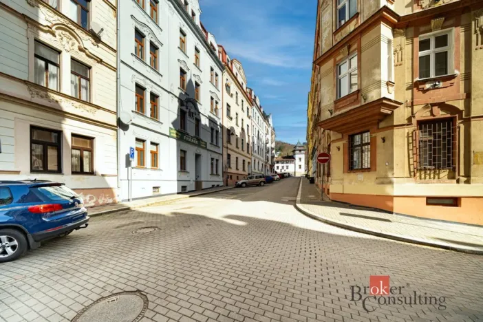 Prodej atypického bytu, Karlovy Vary, Raisova, 121 m2